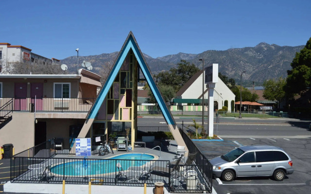 La Casa Inn