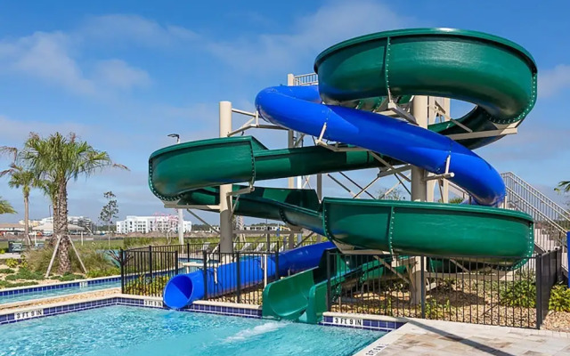 Storey Lake Pool Villa 2864