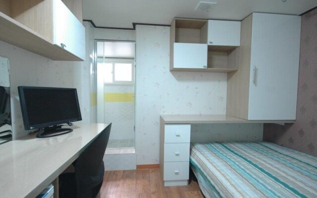 Simple House Apgujeong