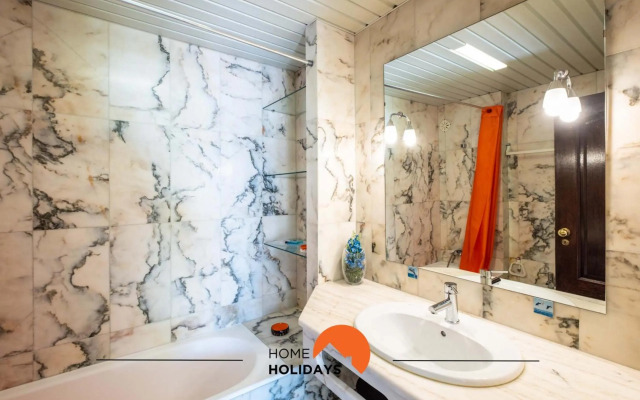 #029 Flat Sea View Pool Beach New Town