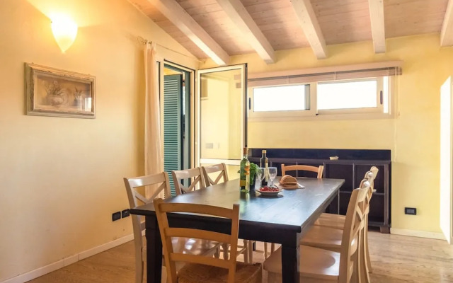 Modern Salo Flat With Pool