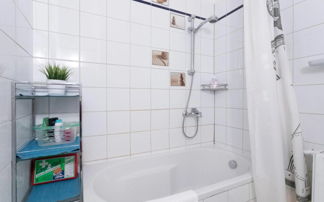 Central Garden Apartments