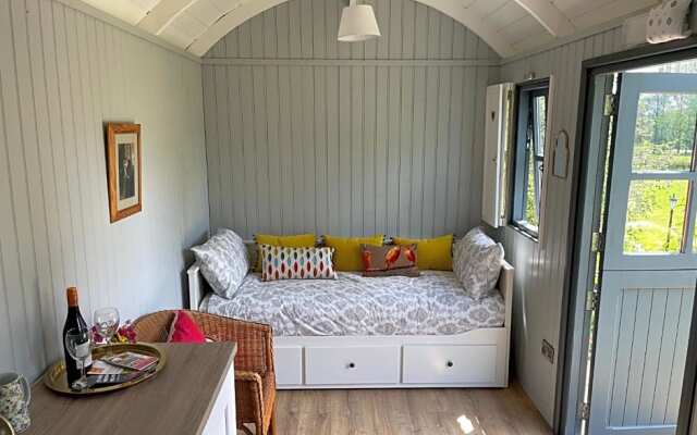 Lilac Hut Shepherds Hut