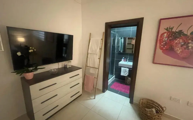 East West Apartment
