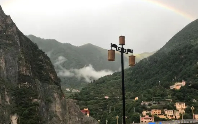 Yajiang Kangba Hanzi Hotel – Outside – Yajiang