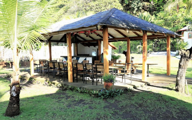 Boom Shiva Boutique Hotel & Restaurant