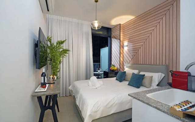 Hi - Yam SeaView Apartments & Suites