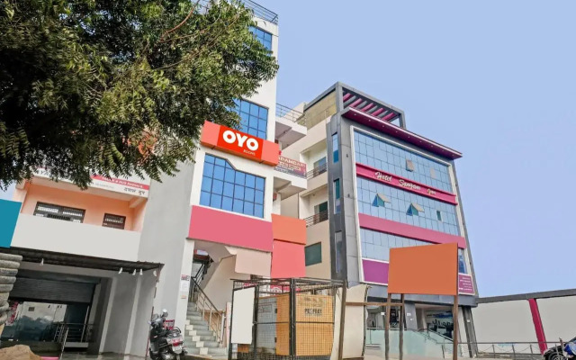 OYO Flagship 806669 Hotel Kadambari