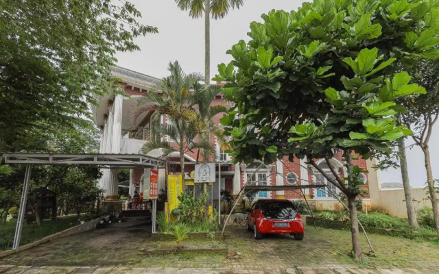 RedDoorz at Villa Puncak Tidar