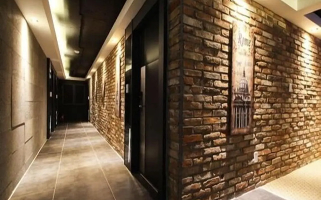 Razzi Hotel