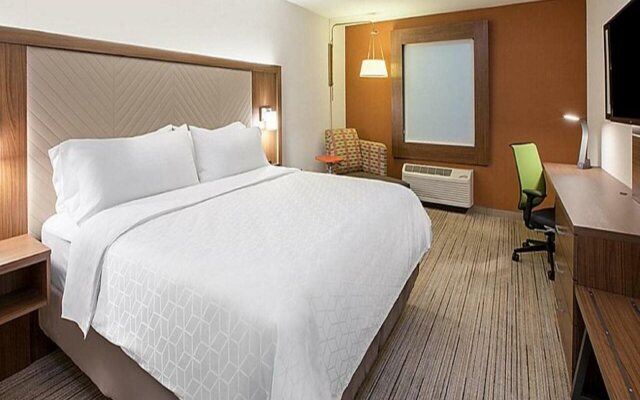 Holiday Inn Express & Suites Liberal by IHG