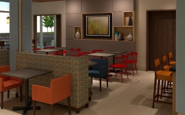 Holiday Inn Express and Suites Nebraska City by IHG