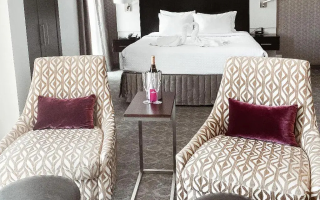 Crowne Plaza Chicago SW - Burr Ridge by IHG