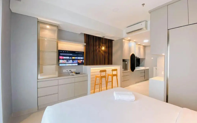 Comfort Living Studio At Patraland Amarta Apartment