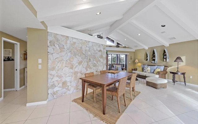 Boaters Paradise With Unmatched Water Views