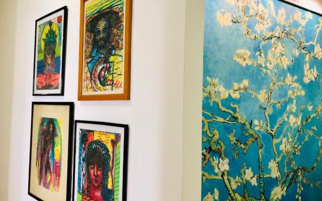 Rarityart Guest House