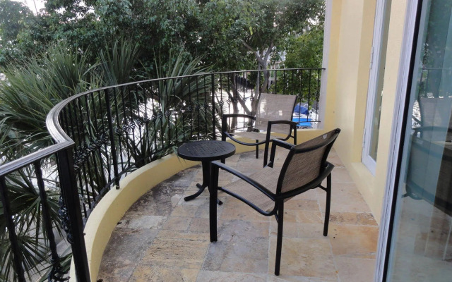 The Villas Las Olas Hotel'Apart