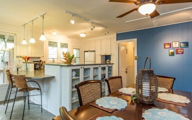Haleiwa Sunshine 3 Bedroom Home
