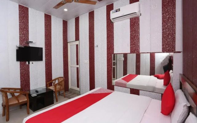 Hotel Sudhir by OYO Rooms