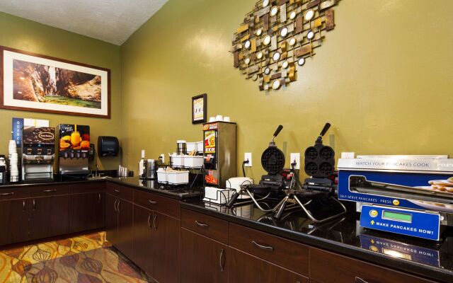 Best Western Plus Zion West Hotel