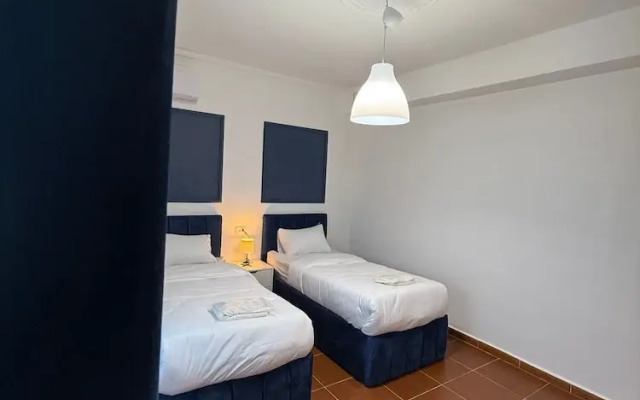 3bedroom Aprt of 200sqm Near Movenpick Hotel Amman