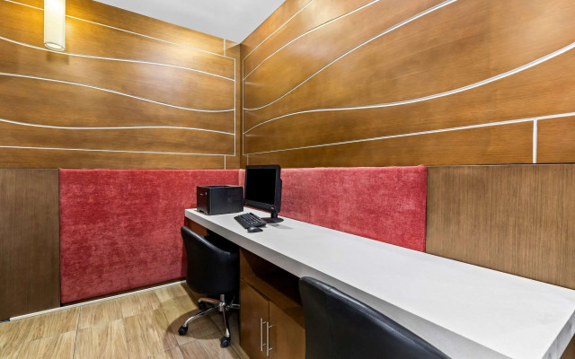 Comfort Suites Columbia I-65