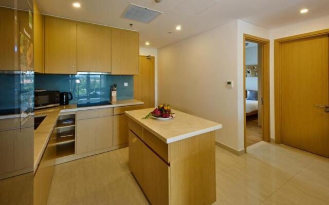 4 Season Apartments