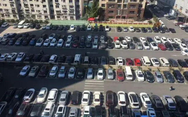 Zhonglian Hotel - Dandong