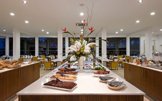 Grecian Sands Hotel