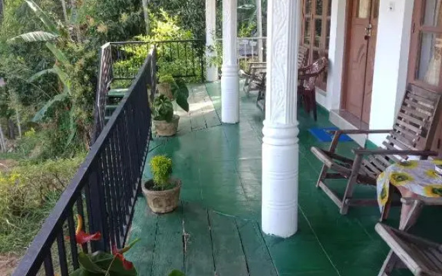 Vantage Hotel