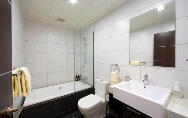 Sky Park Happo Apartment