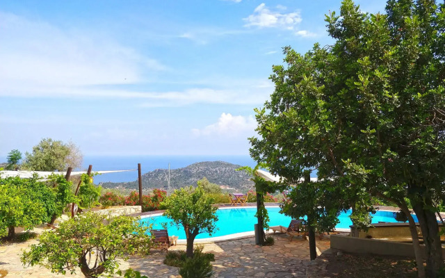 Zephyros Hotel