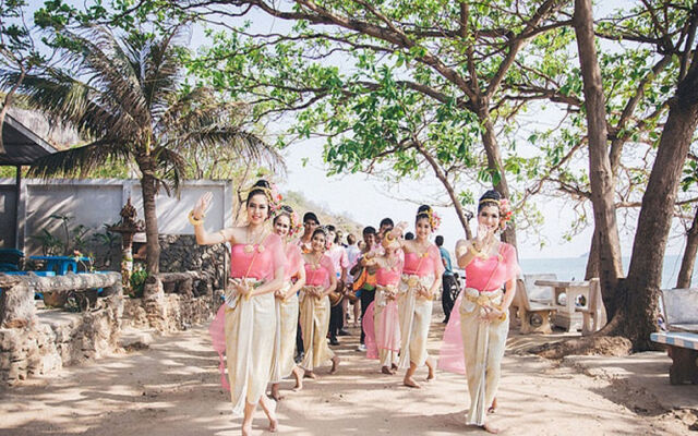 Sanae Beach Hua Hin