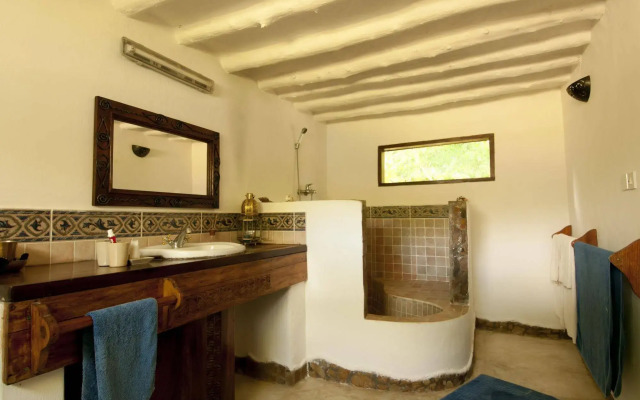 Kinasi Lodge