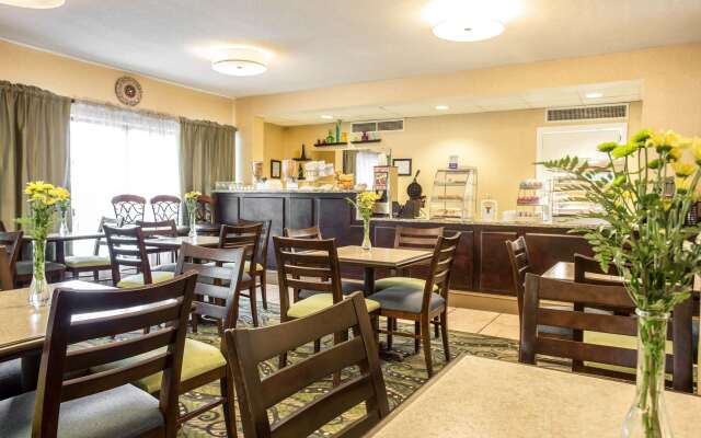 Clarion Inn & Suites