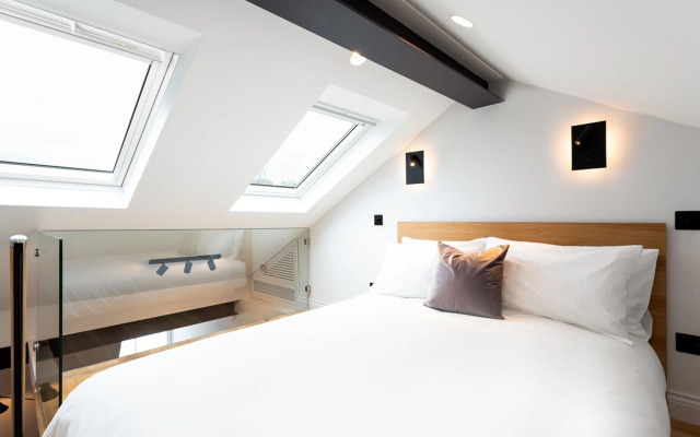 Coleherne Road Residence IX