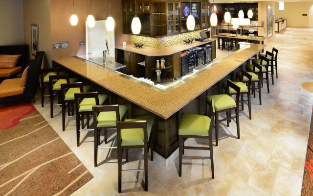 Hilton Garden Inn Greensboro Airport