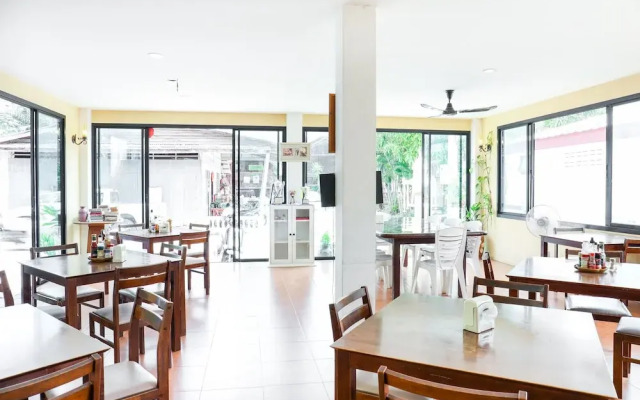 Oyo 365 Family Bungalow