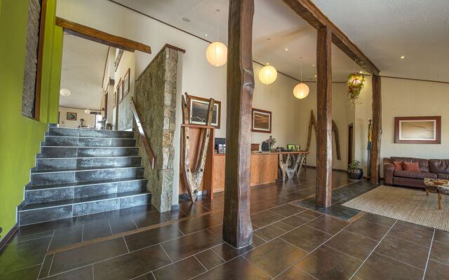 Desert Breeze Lodge