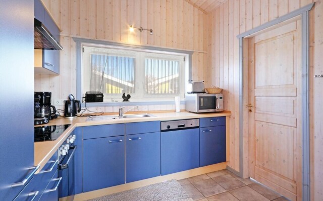 Nice Home in Rechlin With 2 Bedrooms, Sauna and Wifi