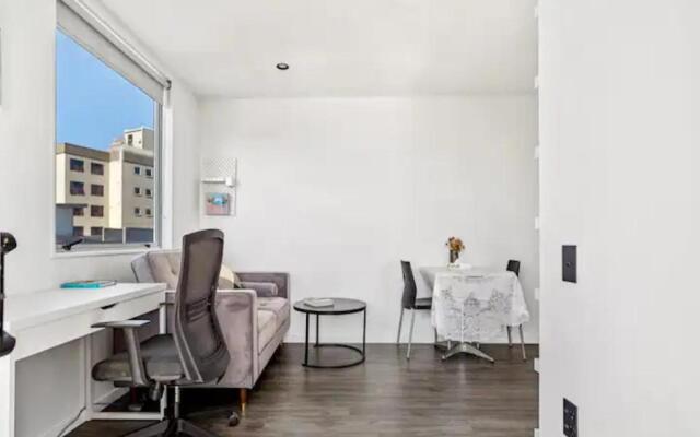 Modern One Bedroom Apartment In Auckland Central