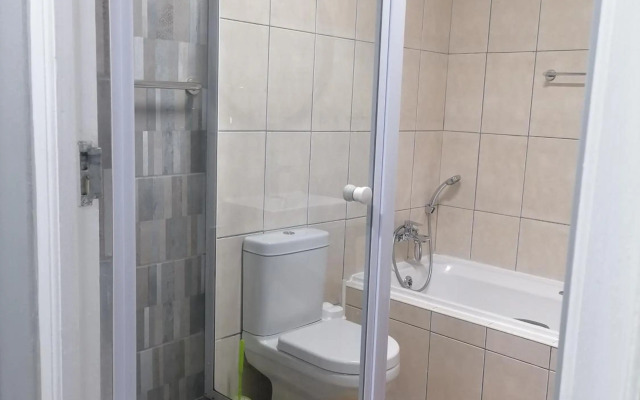 Muizenberg Mountain View Apartment