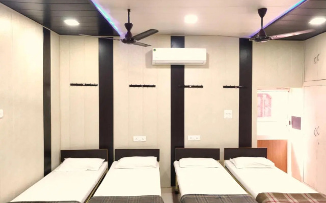 Roop Guest House