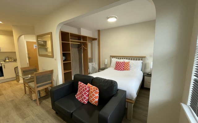 City Wall House by House of Fisher