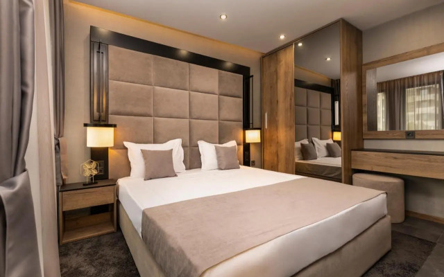 SOHO Apart House