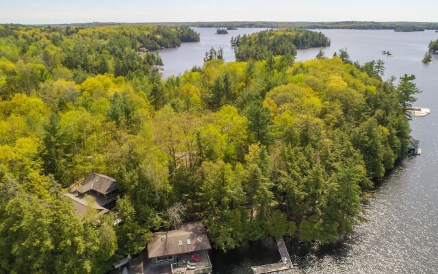 Sunset Dreams A Lovely 4 bed 3 bath family cottage on Lake Rosseau