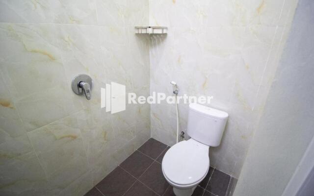 Balmoral House Redpartner Near Ambarukmo Plaza Mall Yogyakarta