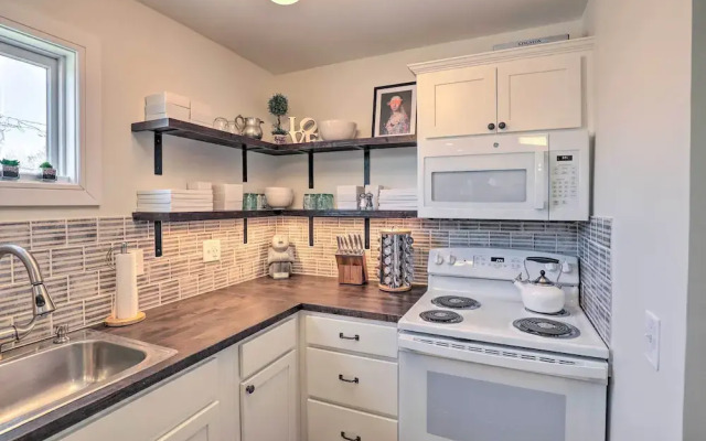 Charming & Walkable Fairport Village Apartment!