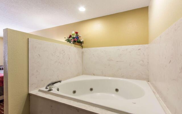 Quality Inn Andalusia