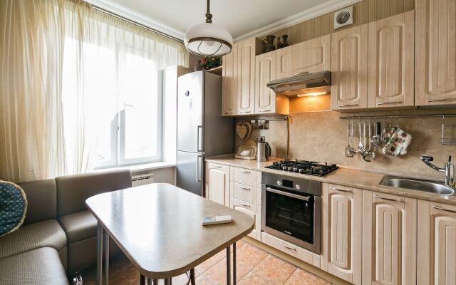 MaxRealty24 Marii Ulianovoy 12